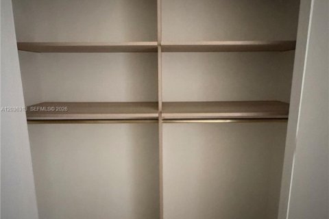 Condominio en venta en Miami, Florida, 2 dormitorios, 77.11 m2 № 2084998 - foto 11