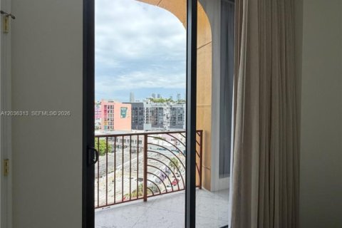 Condominio en venta en Miami, Florida, 2 dormitorios, 77.11 m2 № 2084998 - foto 15