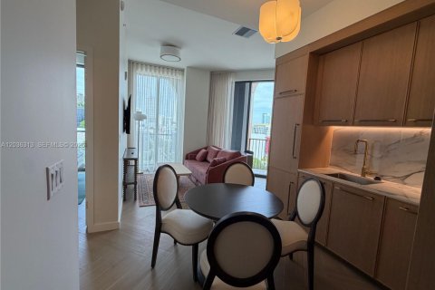 Condominio en venta en Miami, Florida, 2 dormitorios, 77.11 m2 № 2084998 - foto 13