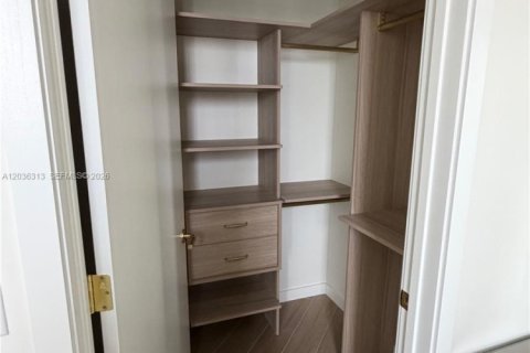 Condominio en venta en Miami, Florida, 2 dormitorios, 77.11 m2 № 2084998 - foto 10