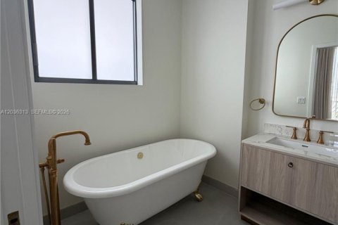 Condominio en venta en Miami, Florida, 2 dormitorios, 77.11 m2 № 2084998 - foto 17