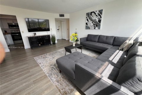 Condominio en alquiler en Miami, Florida, 2 dormitorios, 105.91 m2 № 1953190 - foto 4
