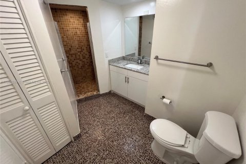 Condominio en alquiler en Miami, Florida, 2 dormitorios, 105.91 m2 № 1953190 - foto 12