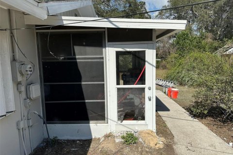 Снять в аренду виллу или дом в Даннеллон, Флорида 3 спальни, 107.02м2, № 1608417 - фото 2