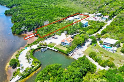 Casa en venta en Marathon, Florida, 5 dormitorios № 2071944 - foto 18