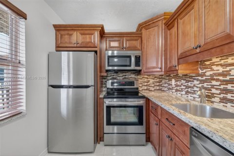 Condominio en venta en Lauderdale Lakes, Florida, 1 dormitorio, 59.83 m2 № 2152853 - foto 9