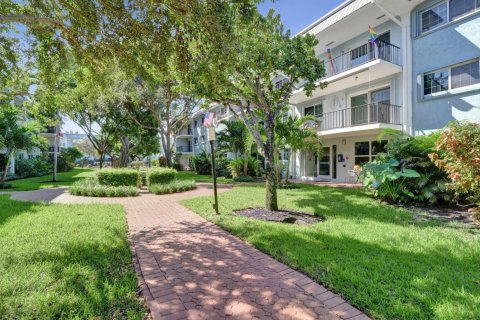 Condominio en venta en Wilton Manors, Florida, 2 dormitorios, 92.9 m2 № 2422186 - foto 3
