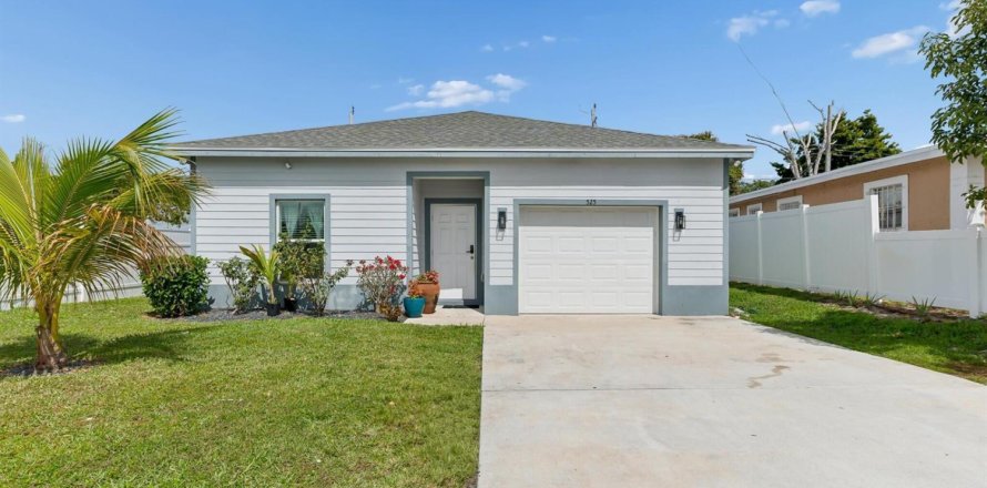 House in Boynton Beach, Florida 3 bedrooms, 148.18 sq.m. № 2183896