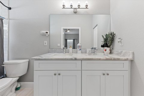 House in Boynton Beach, Florida 3 bedrooms, 148.18 sq.m. № 2183896 - photo 20