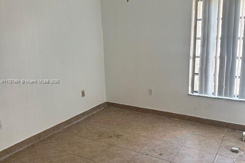 Condo in Miami, Florida, 2 bedrooms  № 1705306 - photo 7