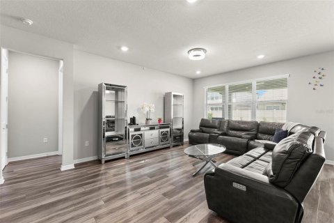 Casa en venta en Lutz, Florida, 4 dormitorios, 288.65 m2 № 2210272 - foto 21