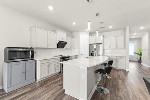Casa en venta en Lutz, Florida, 4 dormitorios, 288.65 m2 № 2210272 - foto 11