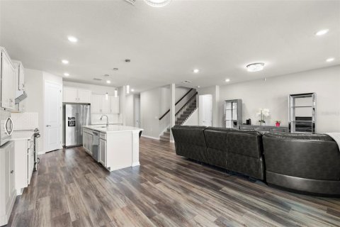 Casa en venta en Lutz, Florida, 4 dormitorios, 288.65 m2 № 2210272 - foto 19