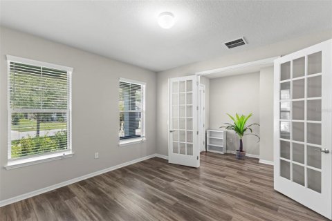 Casa en venta en Lutz, Florida, 4 dormitorios, 288.65 m2 № 2210272 - foto 8