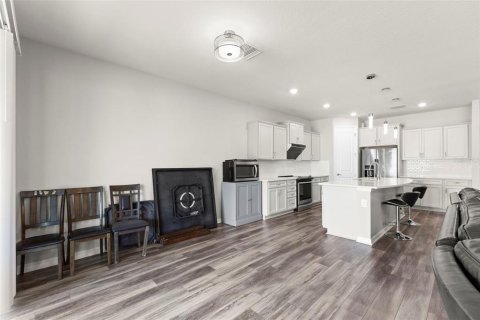 Casa en venta en Lutz, Florida, 4 dormitorios, 288.65 m2 № 2210272 - foto 16