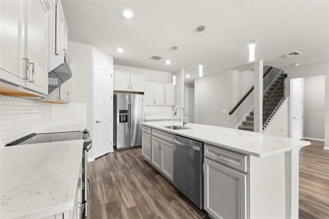 Casa en venta en Lutz, Florida, 4 dormitorios, 288.65 m2 № 2210272 - foto 14