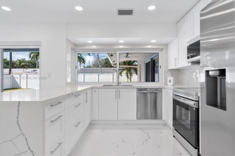 Villa ou maison à vendre à Fort Lauderdale, Floride: 3 chambres, 154.5 m2 № 2289077 - photo 19
