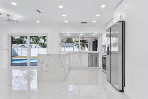 Villa ou maison à vendre à Fort Lauderdale, Floride: 3 chambres, 154.5 m2 № 2289077 - photo 18