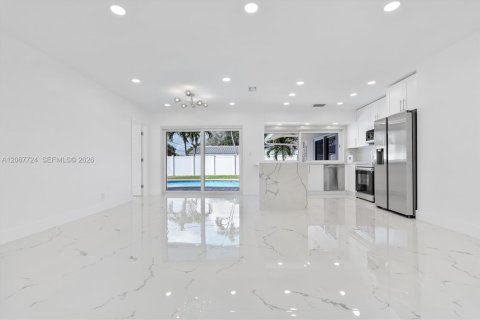 Villa ou maison à vendre à Fort Lauderdale, Floride: 3 chambres, 154.5 m2 № 2289077 - photo 10