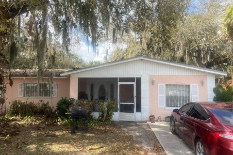 House in St. Lucie, Florida 3 bedrooms, 128.58 sq.m. № 2173926