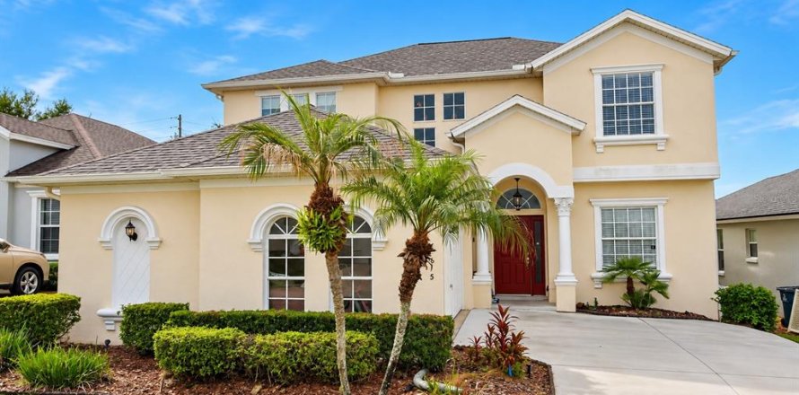Villa ou maison à Haines City, Floride 5 chambres, 236.16 m2 № 2405206