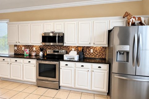 Villa ou maison à vendre à Haines City, Floride: 5 chambres, 236.16 m2 № 2405206 - photo 7