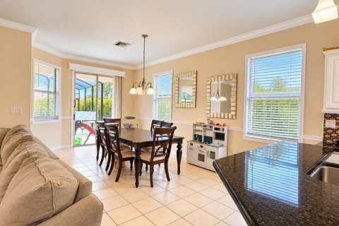 Villa ou maison à vendre à Haines City, Floride: 5 chambres, 236.16 m2 № 2405206 - photo 9