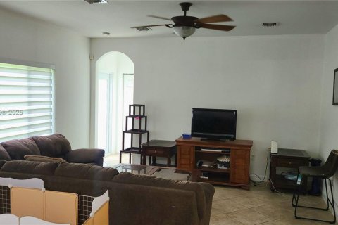 Villa ou maison à vendre à Homestead, Floride: 4 chambres, 259.38 m2 № 1895762 - photo 18