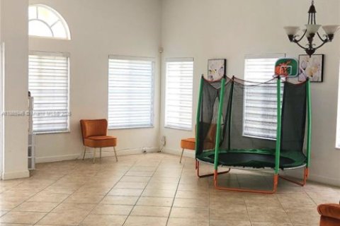 Villa ou maison à vendre à Homestead, Floride: 4 chambres, 259.38 m2 № 1895762 - photo 13