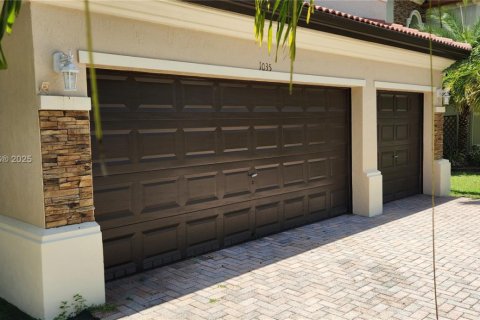 Villa ou maison à vendre à Homestead, Floride: 4 chambres, 259.38 m2 № 1895762 - photo 7