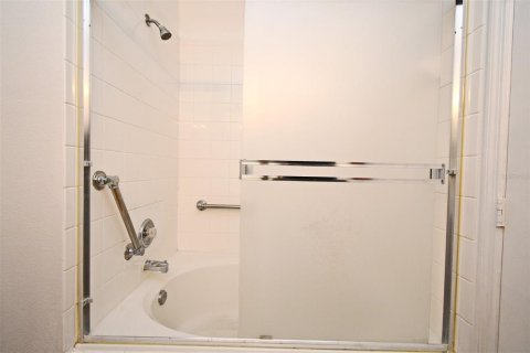 Condo in Altamonte Springs, Florida, 2 bedrooms  № 1382612 - photo 23