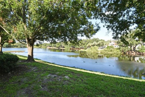 Condo in Altamonte Springs, Florida, 2 bedrooms  № 1382612 - photo 14