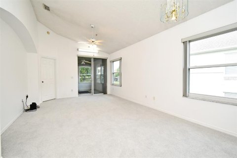 Condo in Altamonte Springs, Florida, 2 bedrooms  № 1382612 - photo 17