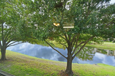 Condo in Altamonte Springs, Florida, 2 bedrooms  № 1382612 - photo 27
