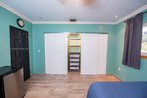 Villa ou maison à vendre à North Miami Beach, Floride: 5 chambres, 207.73 m2 № 1688575 - photo 15