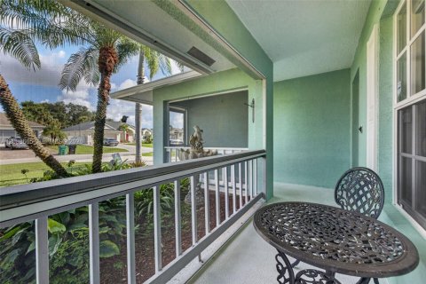Villa ou maison à vendre à Port St. Lucie, Floride: 3 chambres, 167.13 m2 № 2429743 - photo 5