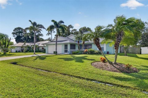 Villa ou maison à vendre à Port St. Lucie, Floride: 3 chambres, 167.13 m2 № 2429743 - photo 3