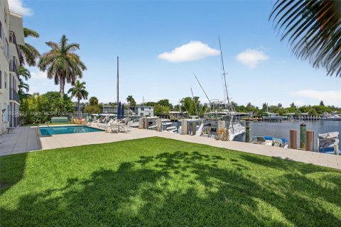Condo in Fort Lauderdale, Florida, 2 bedrooms  № 1872595 - photo 27