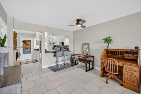 Condo in Fort Lauderdale, Florida, 2 bedrooms  № 1872595 - photo 9