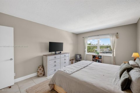 Condo in Fort Lauderdale, Florida, 2 bedrooms  № 1872595 - photo 18