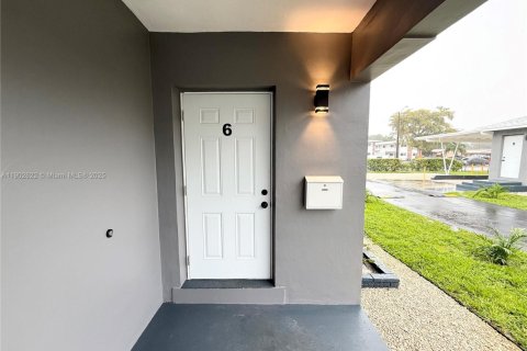 Villa ou maison à louer à Hollywood, Floride: 1 chambre № 1954019 - photo 3