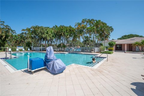 House in Margate, Florida 3 bedrooms, 112.41 sq.m. № 1715386 - photo 24