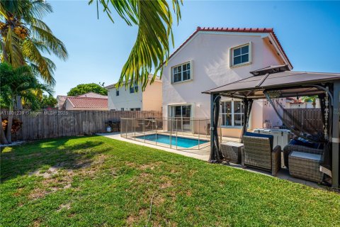 House in Margate, Florida 3 bedrooms, 112.41 sq.m. № 1715386 - photo 22