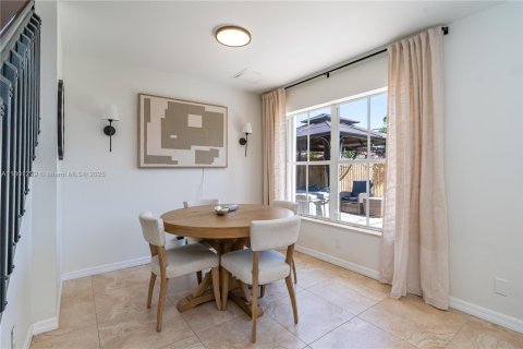 House in Margate, Florida 3 bedrooms, 112.41 sq.m. № 1715386 - photo 7