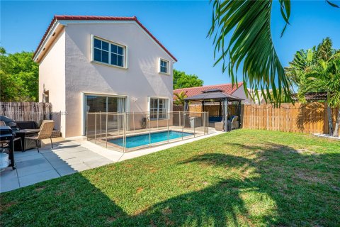 House in Margate, Florida 3 bedrooms, 112.41 sq.m. № 1715386 - photo 20