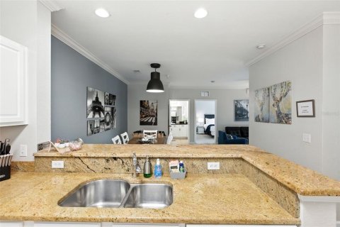 Condo in Davenport, Florida, 2 bedrooms  № 1883298 - photo 6