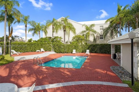 Condo in Oakland Park, Florida, 2 bedrooms  № 2042017 - photo 25