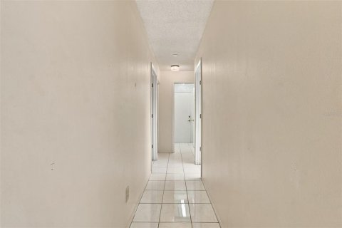Villa ou maison à vendre à Palm Harbor, Floride: 2 chambres, 157.93 m2 № 2429360 - photo 26