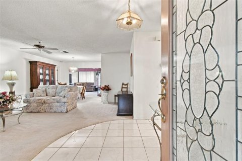Villa ou maison à vendre à Palm Harbor, Floride: 2 chambres, 157.93 m2 № 2429360 - photo 6