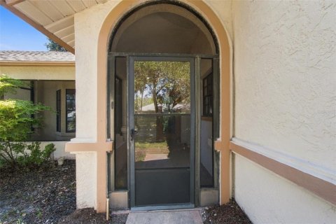 Villa ou maison à vendre à Palm Harbor, Floride: 2 chambres, 157.93 m2 № 2429360 - photo 3